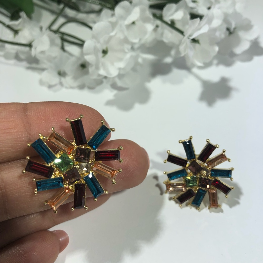 Belle Earrings 💛💛